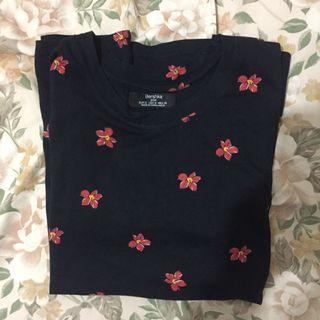 Bershka tee