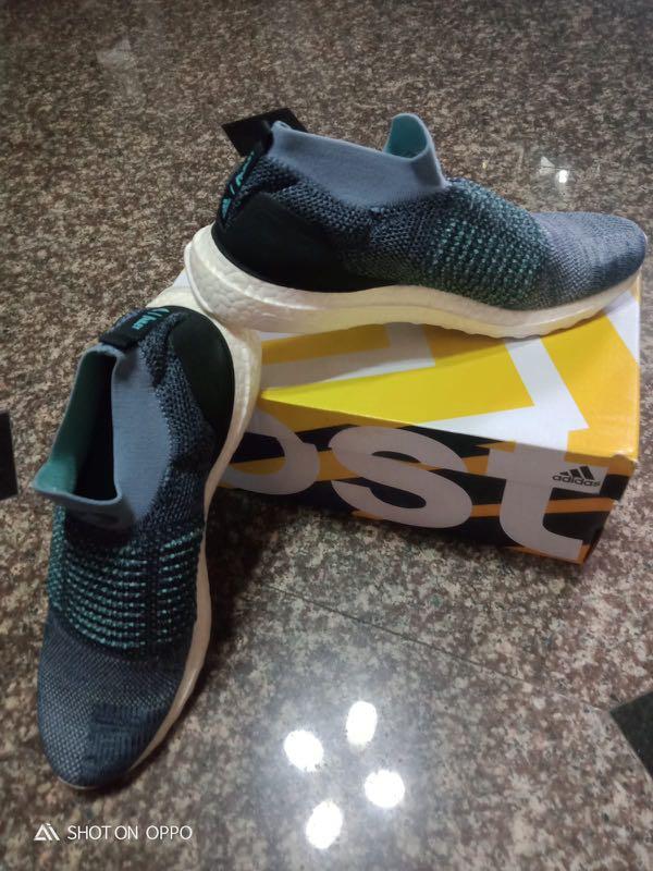 Adidas ultra deals boost laceless parley