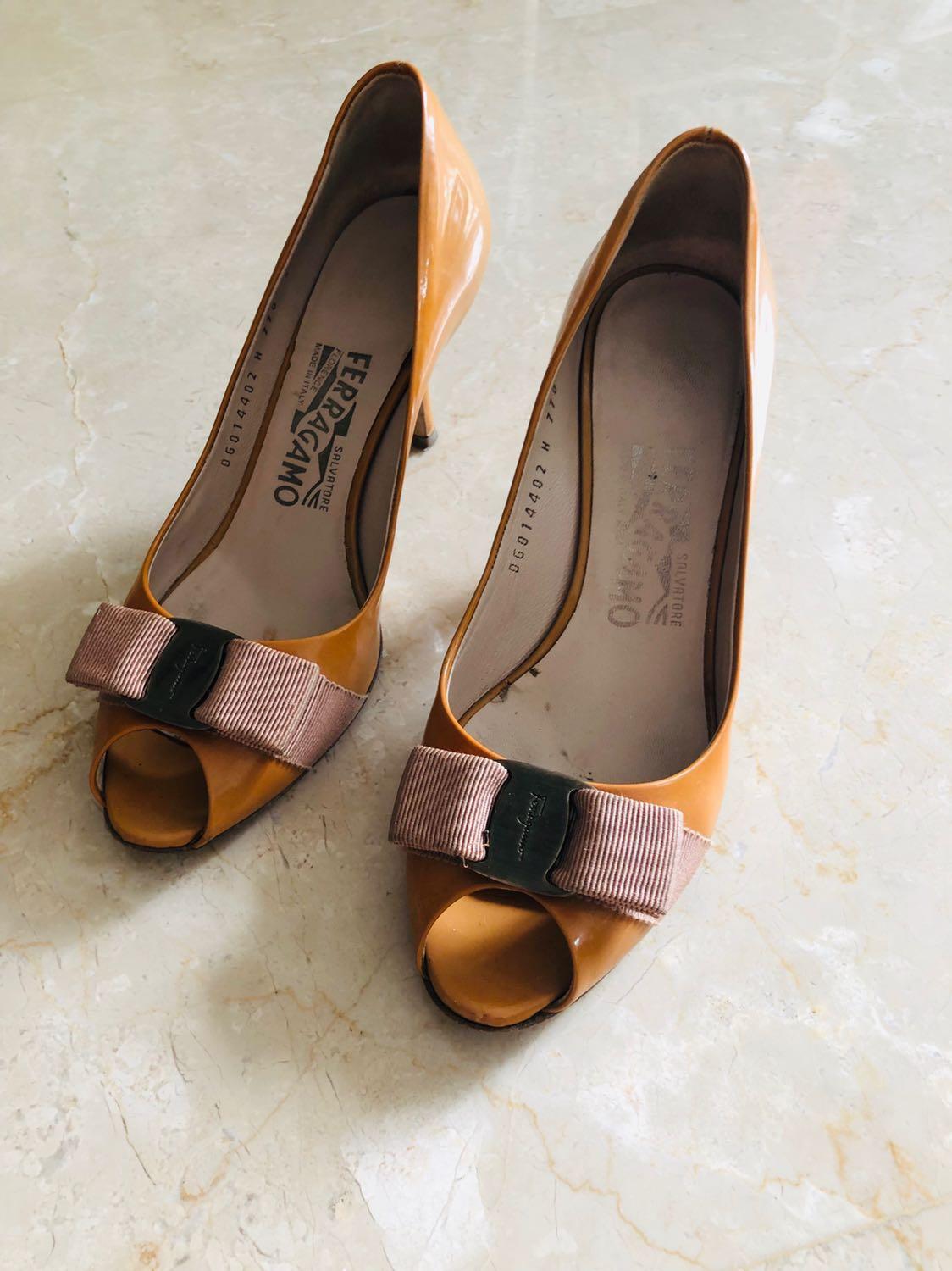 Ferragamo peep toe clearance