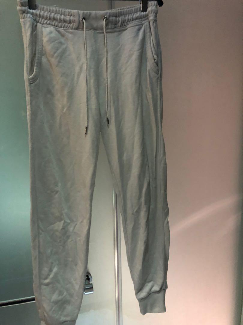 Berskha White Sweatpants Fesyen Pria Pakaian Bawahan Di Carousell