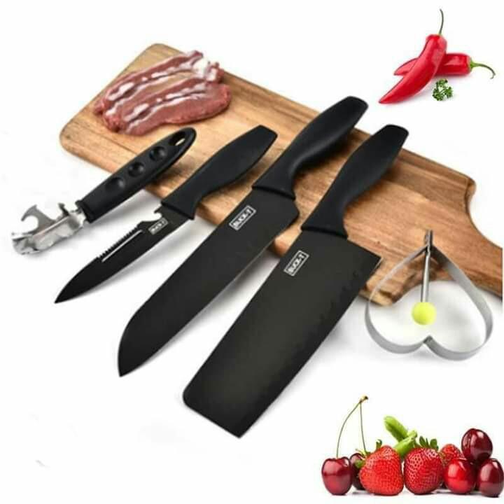 Buck-1 knife set (Category: Knives & Chopping Boards) located in Quezon City. Submitted by rigelsfashiononline (Listing ID 254509237, Image 1). Description: Buck-1 knife set Php 300.