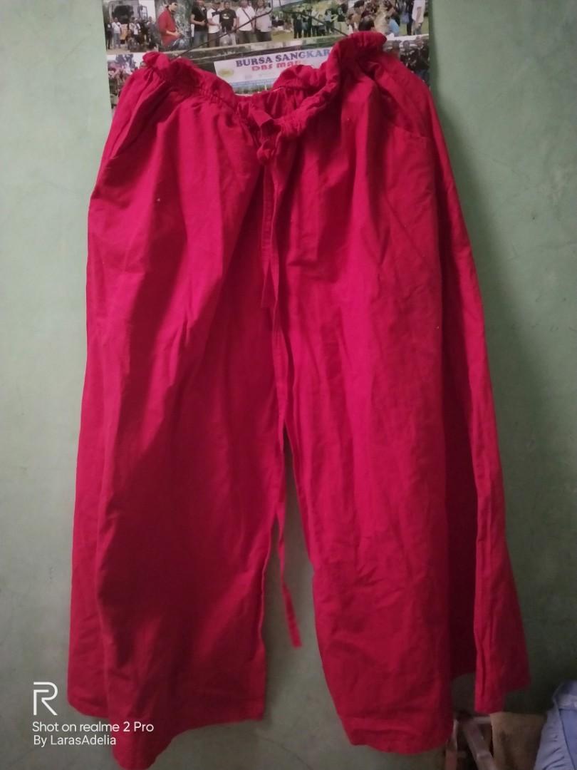 Celana Kulot Merah Women S Fashion Women S Clothes Bottoms On Carousell