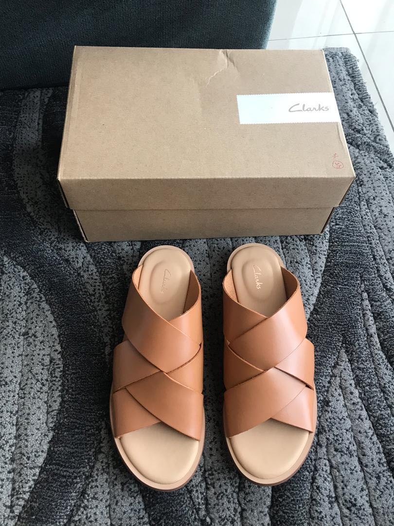 Clarks willow art sandal deals