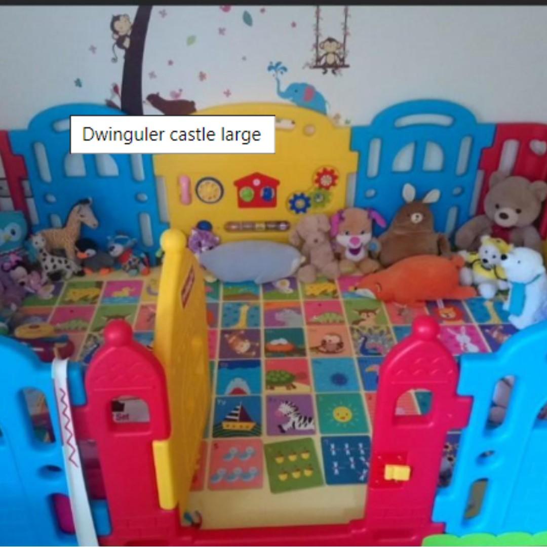 Dwinguler large kid's castle playpen used on sale