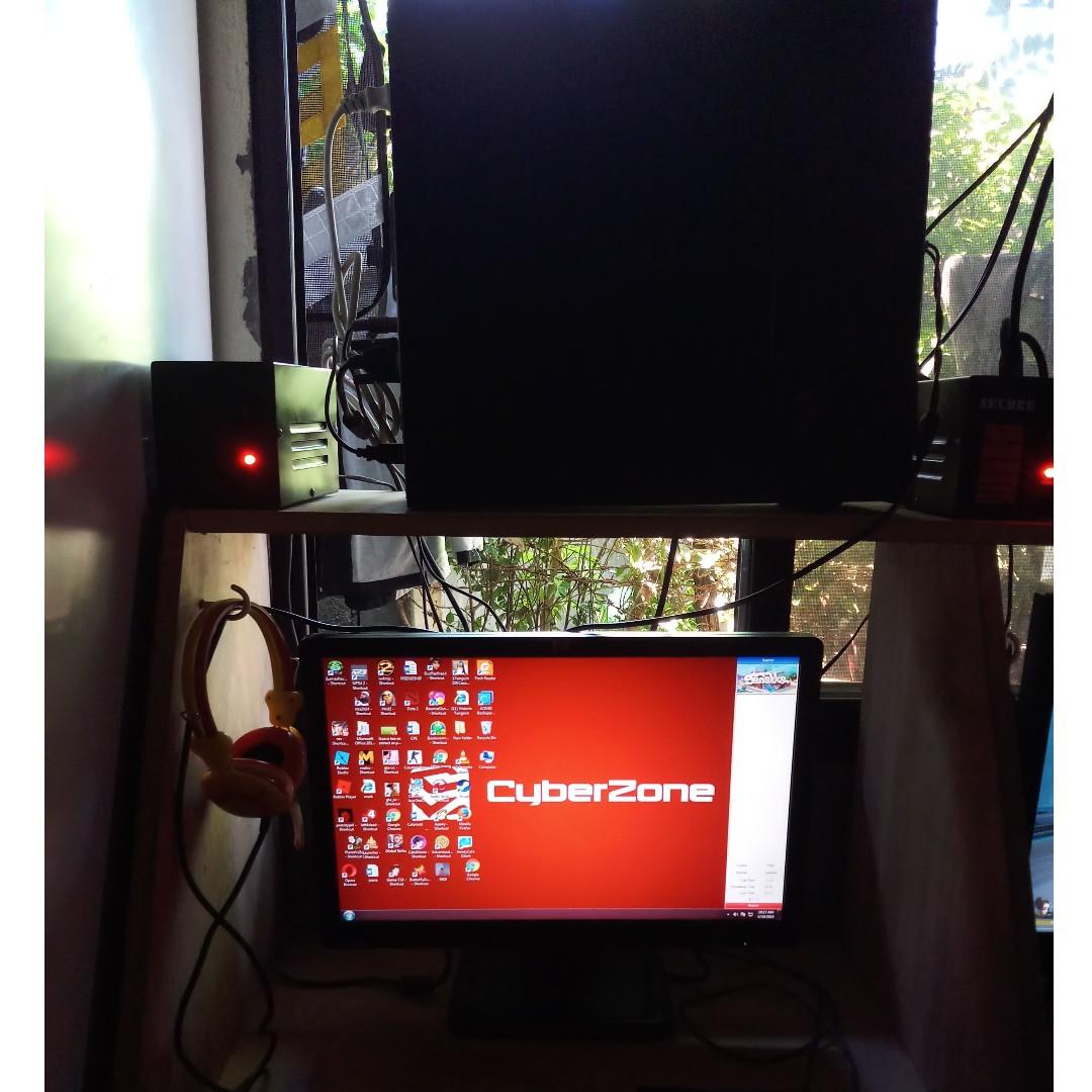 Gaming Computer Set (Category: Desktops) located in Subic. Submitted by donpogi (Listing ID 254493860, Image 1). Description: WINDOWS 7 ULTIMATE AMD A6-6400K 4 GIG RAM 3.90 GHZ 500 HDD HARD DRIVE 21 Inches Wide AoC Monitor Mouse Keyboard Headset Avr Mouse Pad.