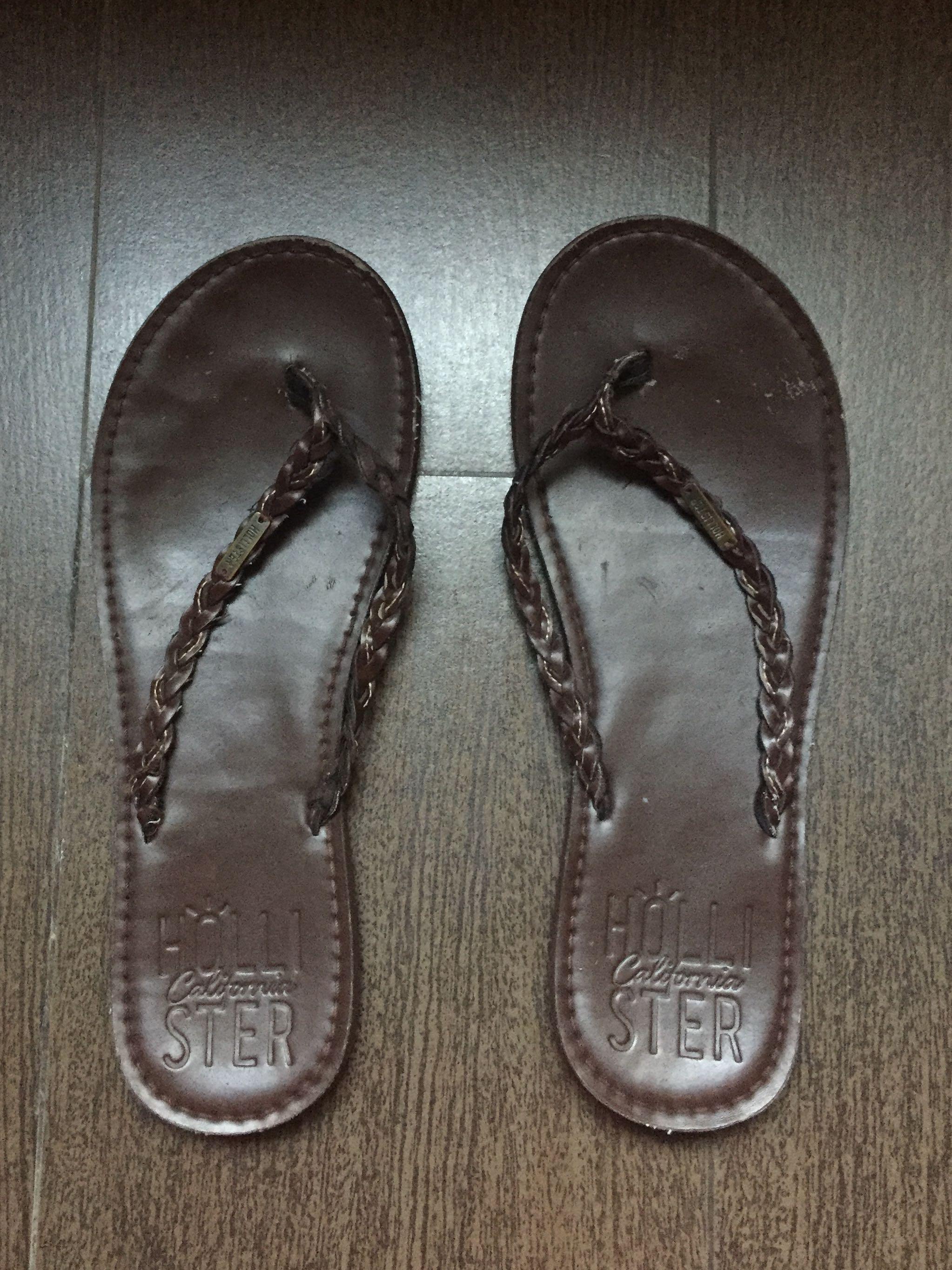 hollister brown leather flip flops