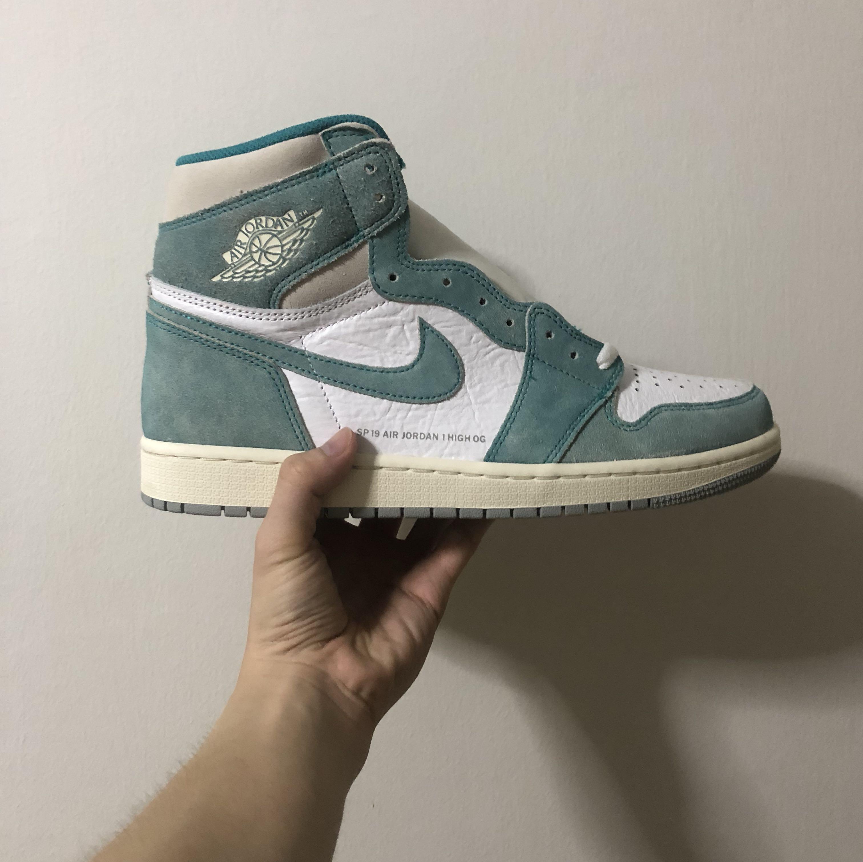 Turbo green deals jordan 1 outfit