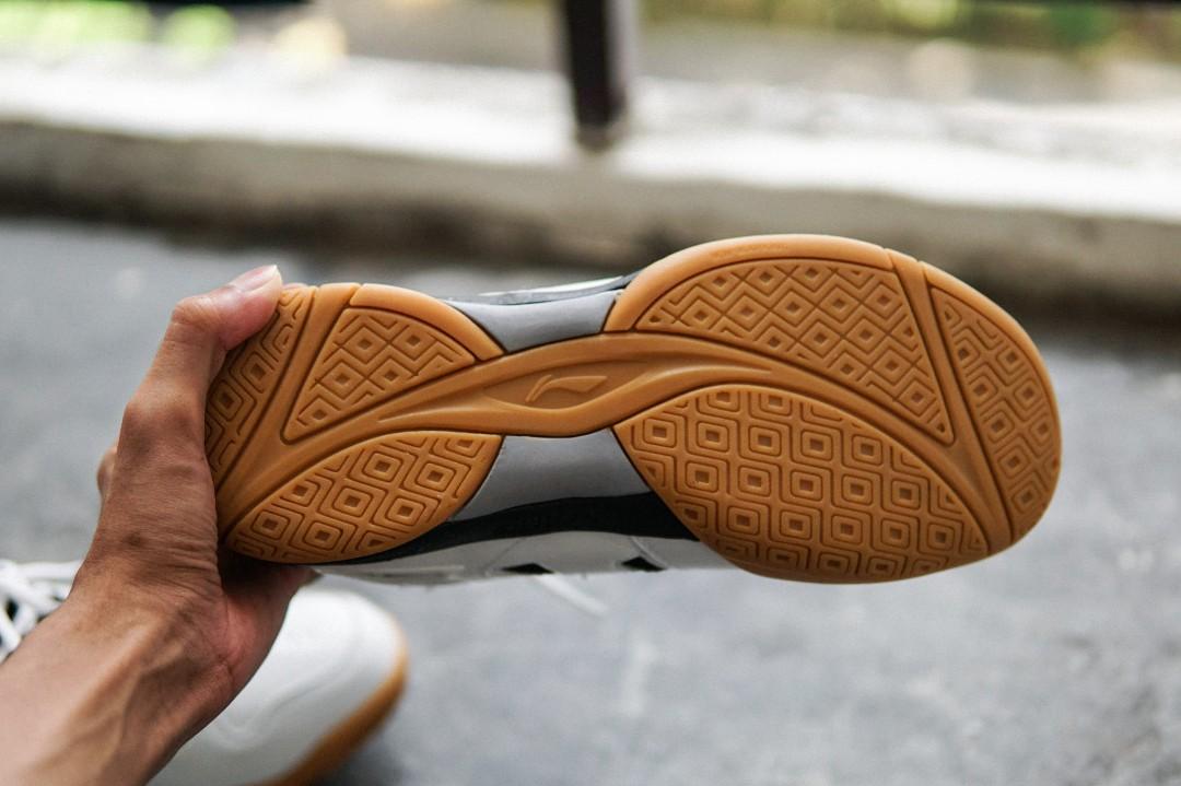 Lining shop brio shoes