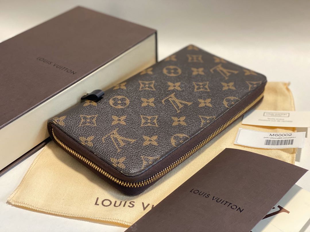 Louis Vuitton, Bags, Gorgeous Louis Vuitton Zippy Organizer Wallet