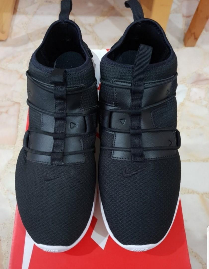 Nike sales vortak casual