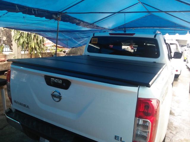 Nissan Navara Np300 Trifold Tri Fold Tonneau Cover Bed Cover Aluminum Leather Car Parts Accessories Other Automotive Parts And Accessories On Carousell