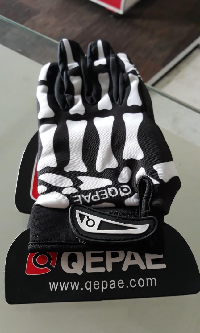 qepae skeleton gloves