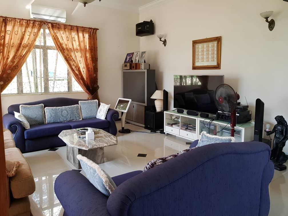 VERY SPACIOUS AND GUARDED 2 Storey Bungalow Saujana Impian Golf