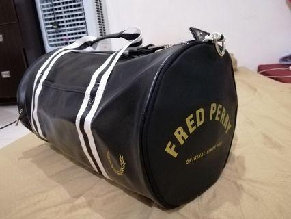 Fred Perry Black Gold gym bag duffel drum barrel bag