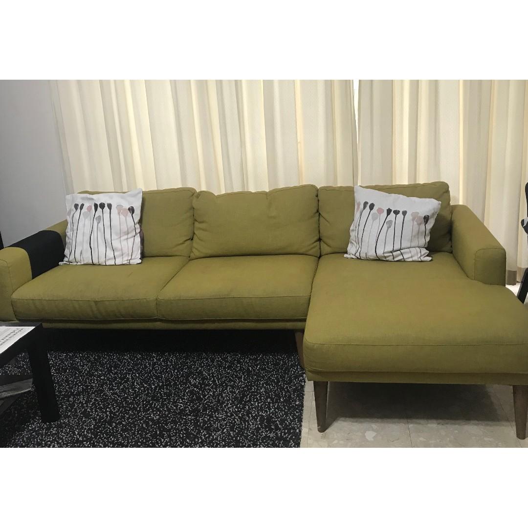 2 4 Seater Green L Sofas For 300 Each