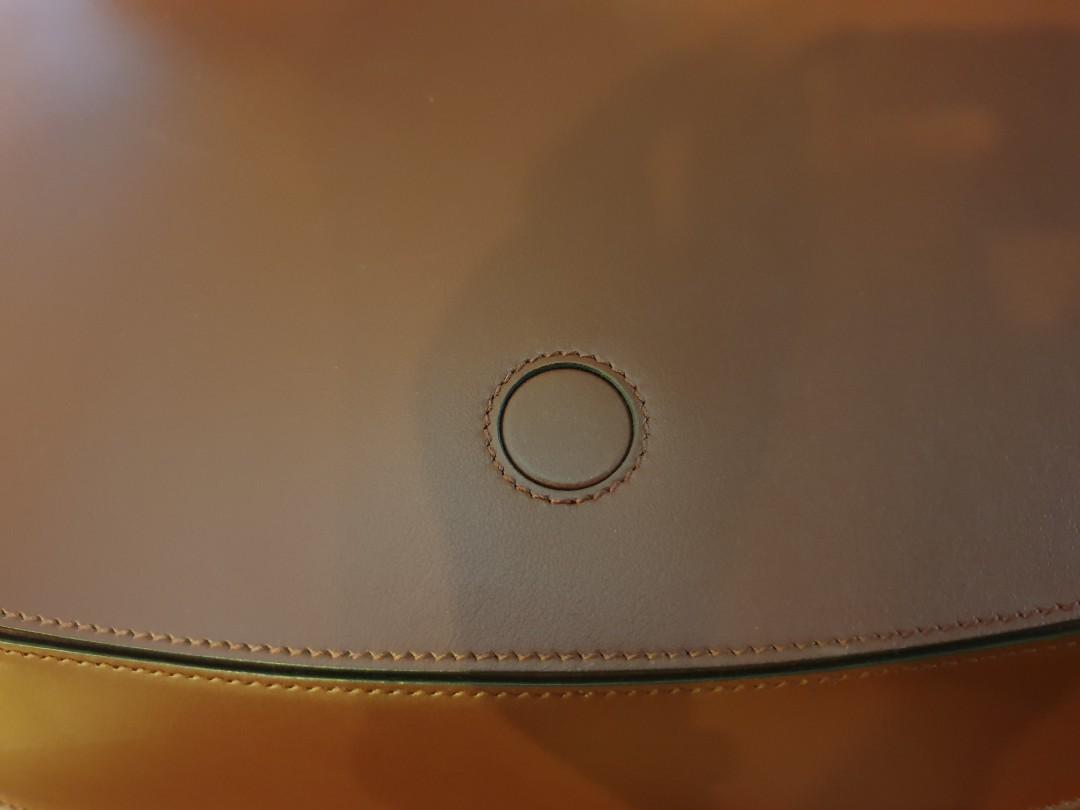 Cartier must discount c bag