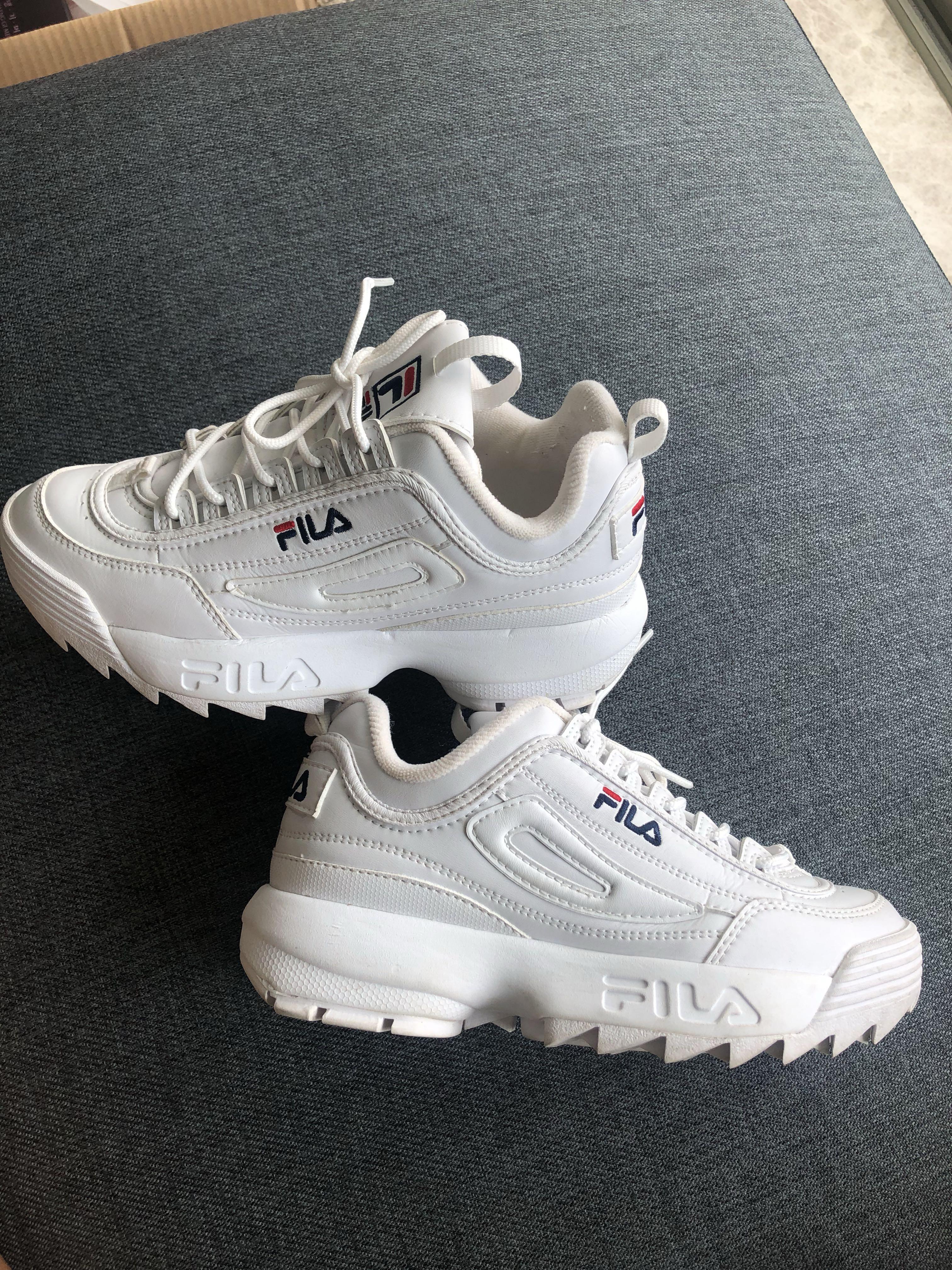 size 5 fila disruptor