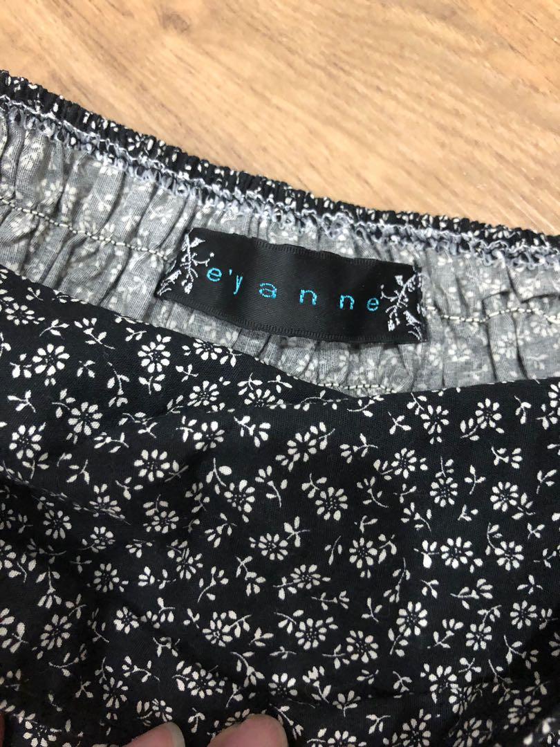 Floral tube top, Women's Fashion, Tops, Sleeveless on Carousell