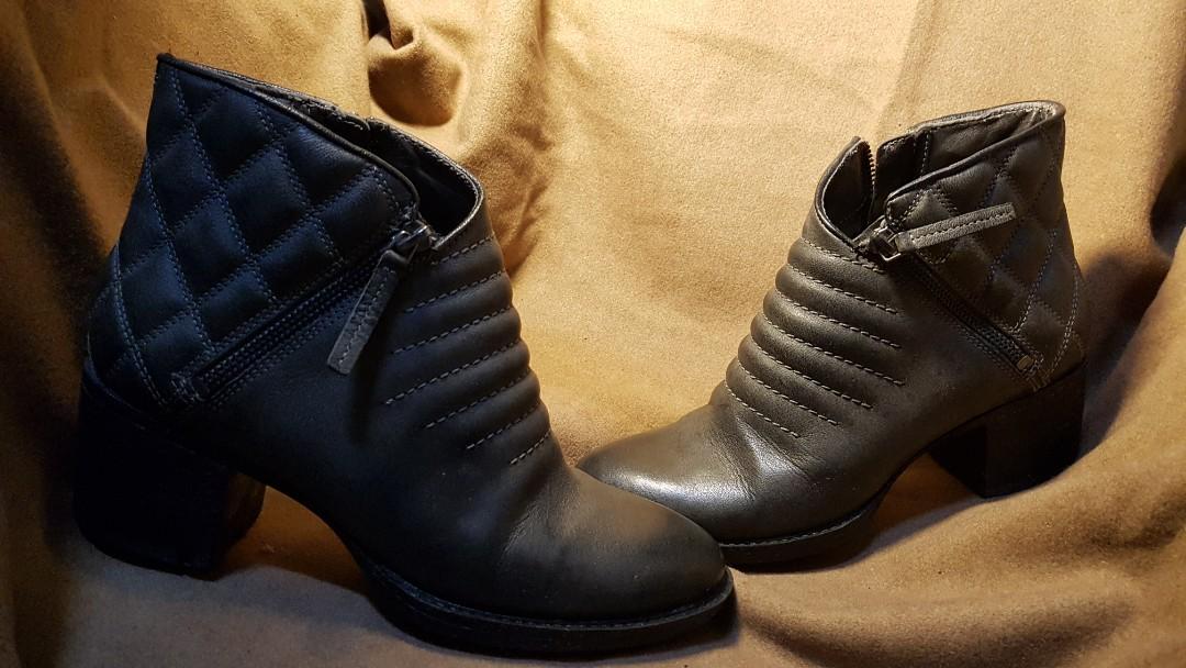 Clarks narrative top ankle boots