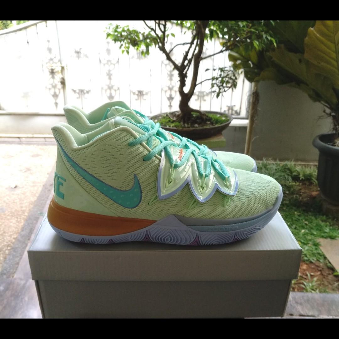 Sepatu Basket Nike Kyrie 5 HIGH Squidward Tentacles SIZE 44, Fesyen Pria,  Sepatu , Sneakers di Carousell