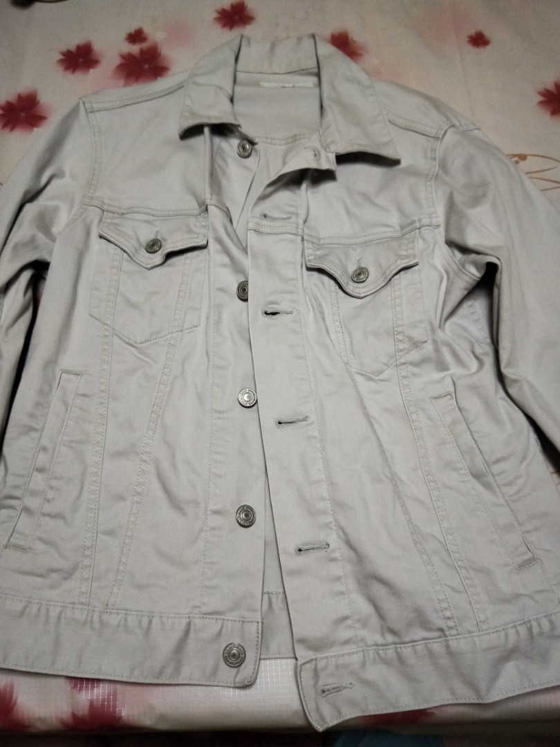 uniqlo white denim jacket