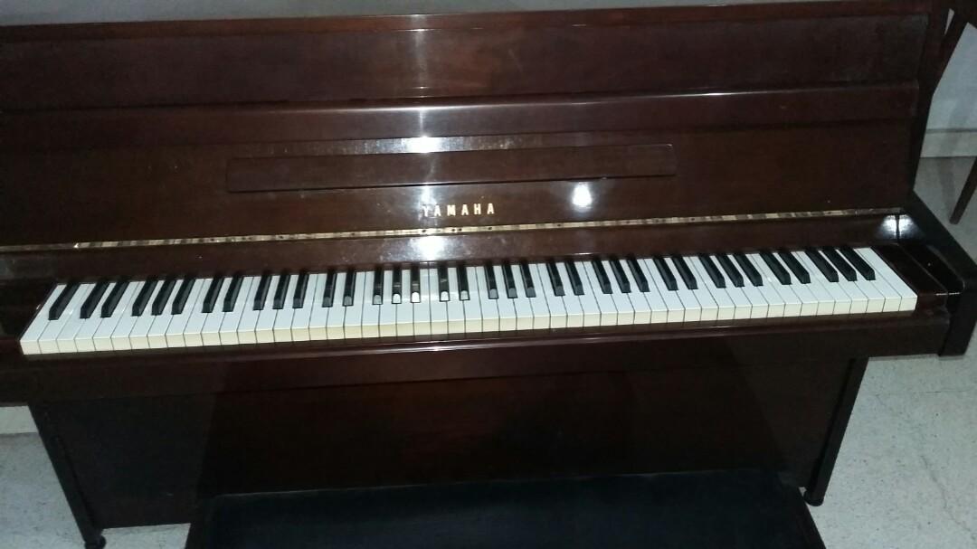 Vintage Yamaha Piano, Hobbies & Toys, Music & Media, Musical