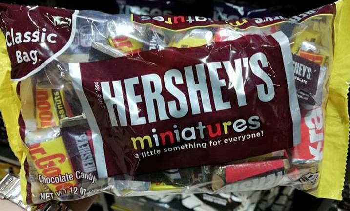 🍫 Hershey's Nuggets and Miniatures (Category: Packaged & Instant Food) located in Quezon City. Submitted by everythingnice003 (Listing ID 254810427, Image 3). Description: .
