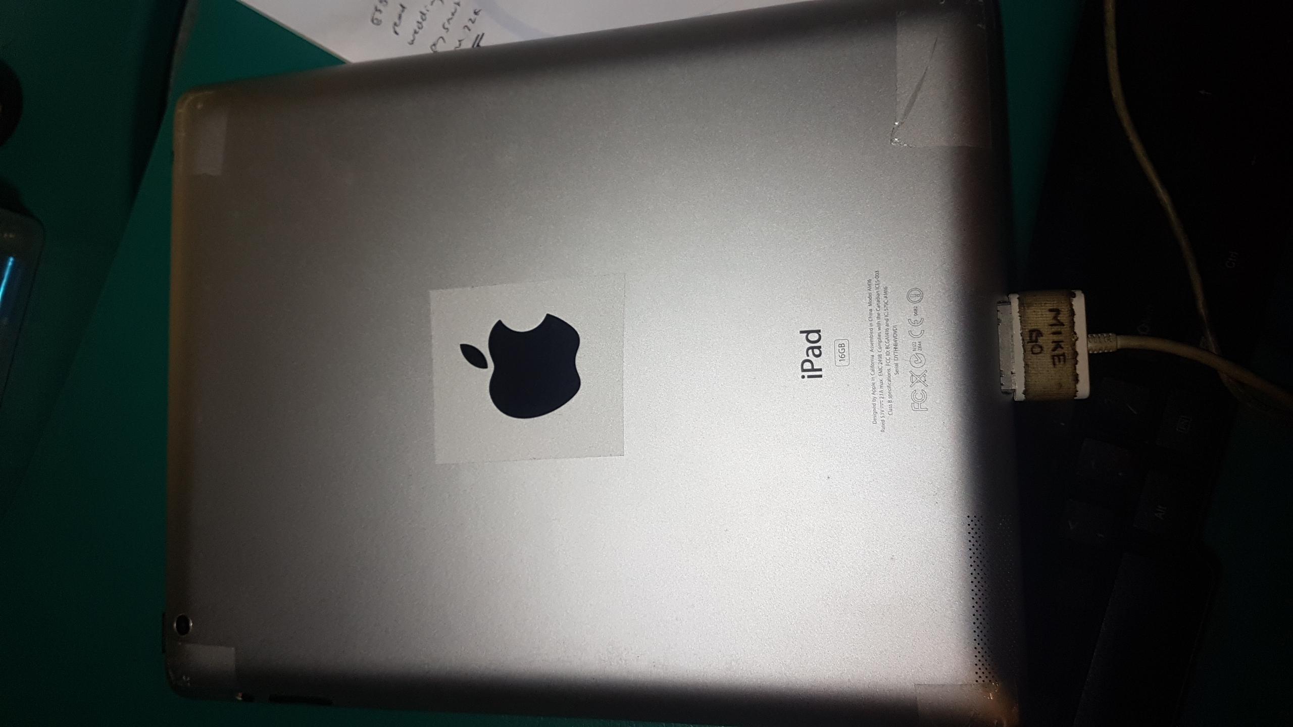 Apple Ipad 3 16GB mint condition swap ok (Category: iPad) located in Mandaluyong City. Submitted by bikedilla (Listing ID 254840069, Image 2). Description: Ipad 3 16gb wifi tablet 98% condition no cracks, no dents Screen protected Unit only Unit was thought to be lost and was found in a drawer hidden for the last 4 years. Thank you for checking out my items. I'm an online seller (See the bikedilla on facebook) if you have any questions feel free 