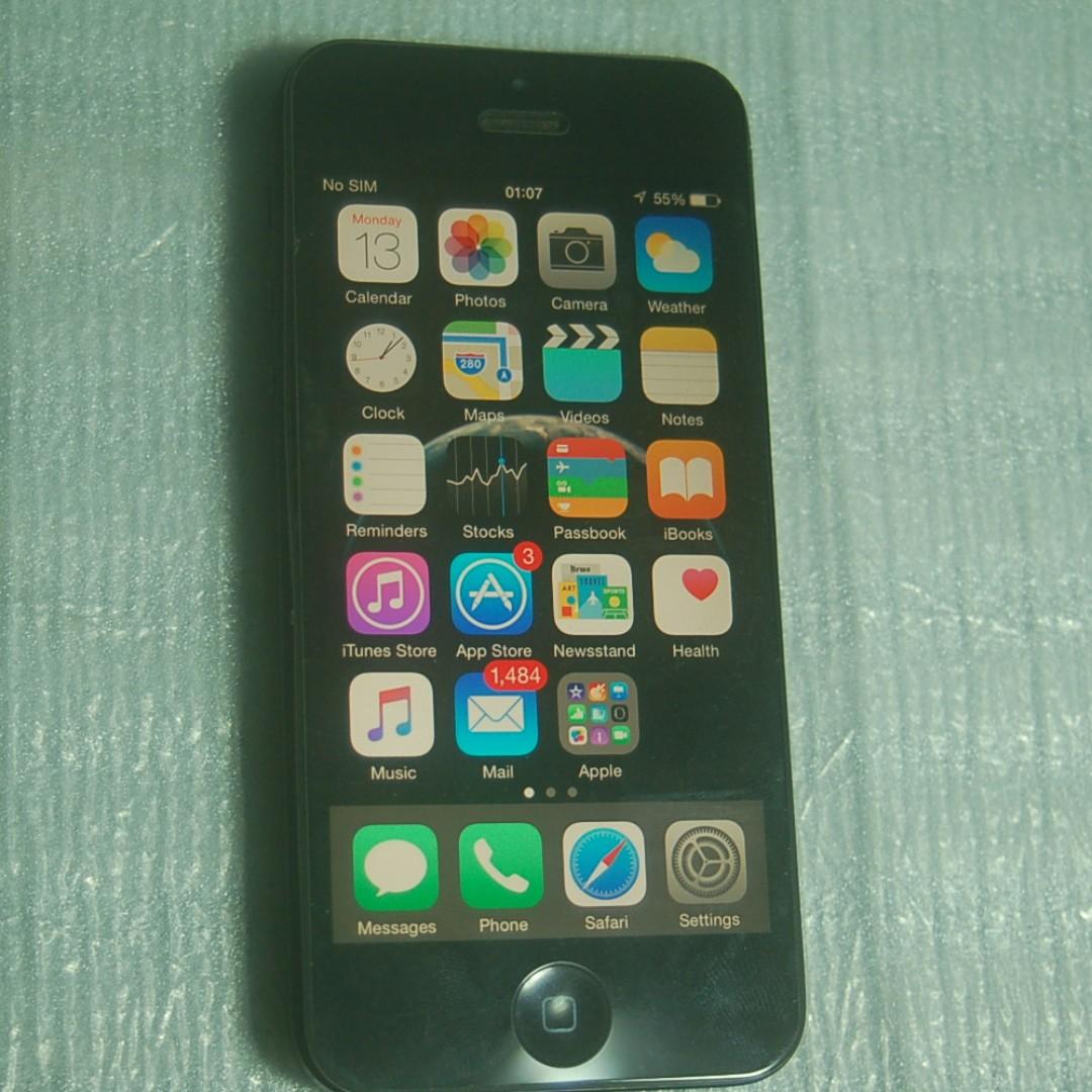 Apple Iphone 5 32GB Black, defective battery swaps ok (Category: Others) located in Mandaluyong City. Submitted by bikedilla (Listing ID 254843052, Image 2). Description: Issue: Has problem with upper rear housing (slightly bent), bloated battery Tempered glass Comes witH accessories (headset unused) WIll add other goodies such as cases Thank you for checking out my items. I'm an online seller (See the bikedilla on facebook, instagram) if you hav