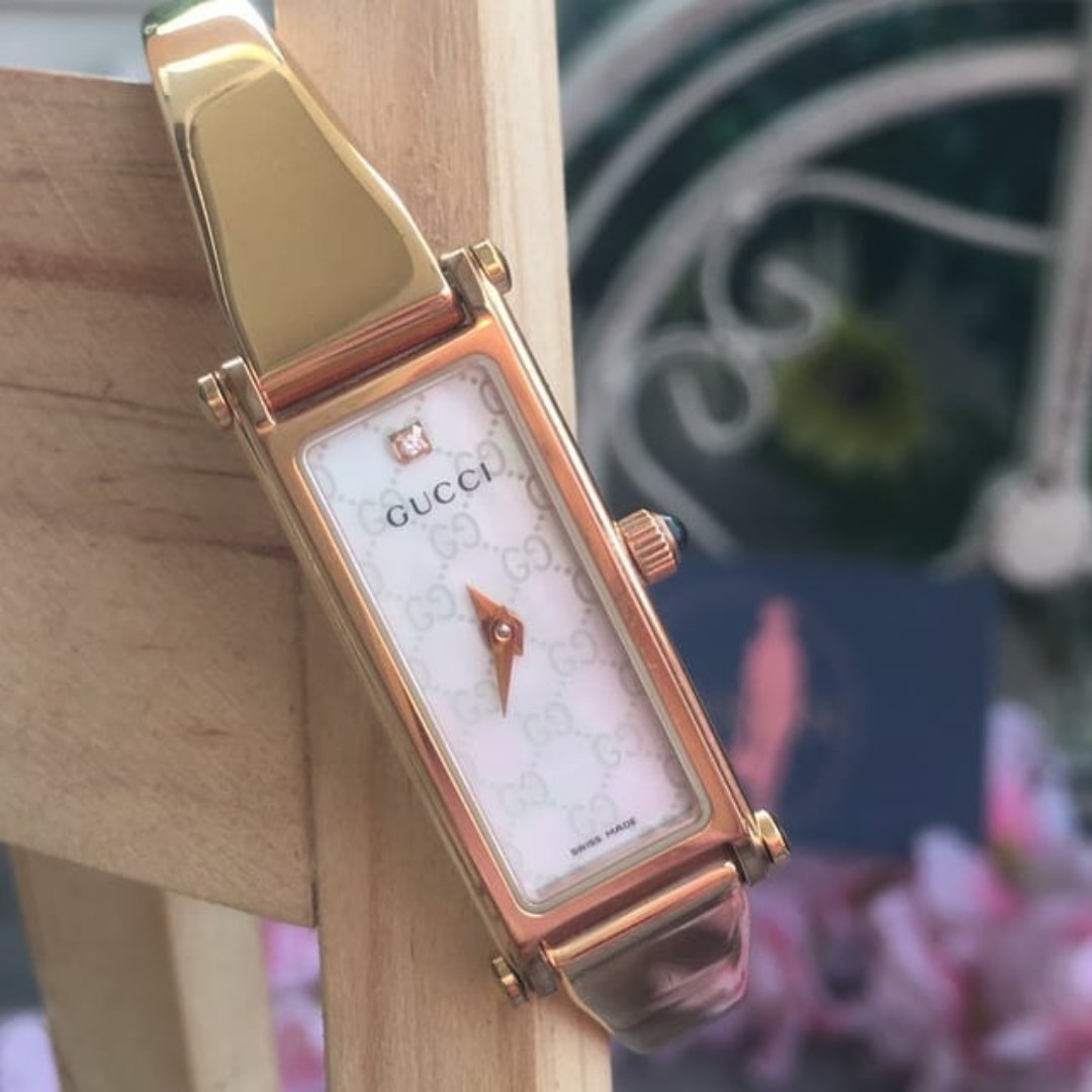 Gucci mother of discount pearl bangle watch