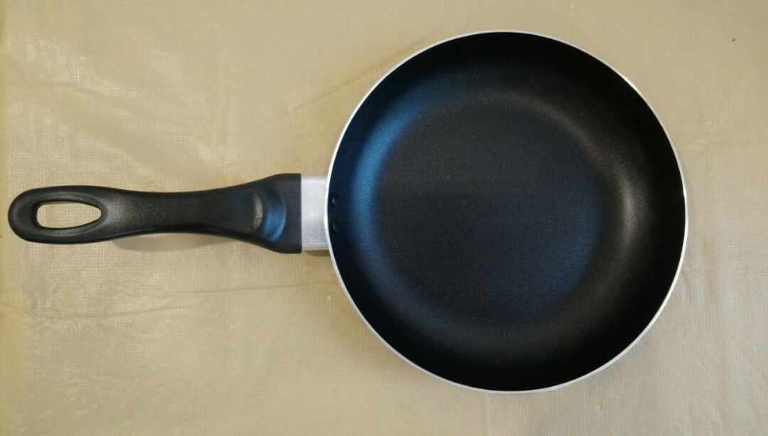 Chef Gallery NonStick Pan (Teflon Coated), Furniture & Home Living