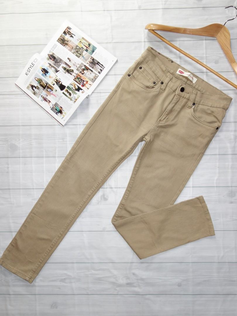levi's stretch khakis
