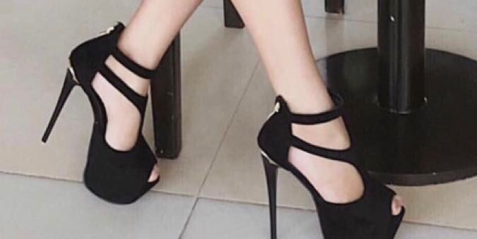 Matte-Black High heels, Women's Fashion 