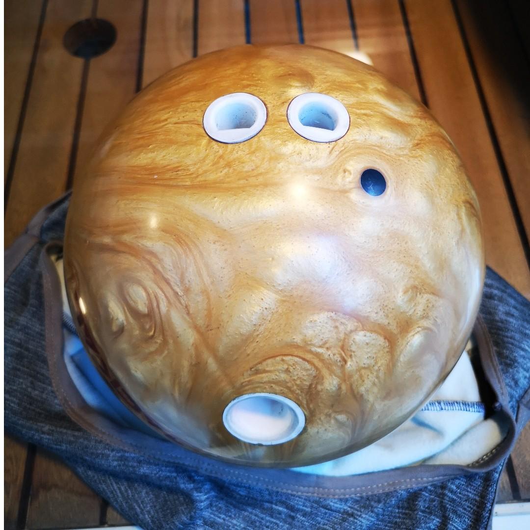 MOTIV Golden Jackal Bowling Ball, Sports, Sports & Games Equipment on