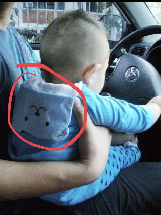 Baby back towel (Category: Changing Mats & Accessories) located in Manila. Submitted by maepril (Listing ID 254864503, Image 3). Description: Take 4 for php100 Used but not abused..Used like twice lang bawat design kasi ginamit lang pair sa mga busha pants ni baby☺️ pang ootd effect lang. .