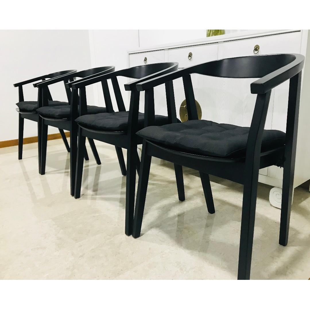 black wooden round back dining chair a set of 4 chairs