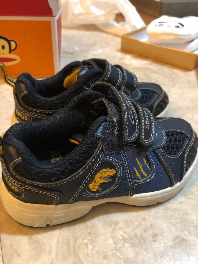 clarks dinosaur light up trainers