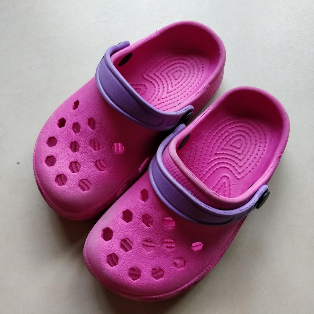 similar to crocs shoes