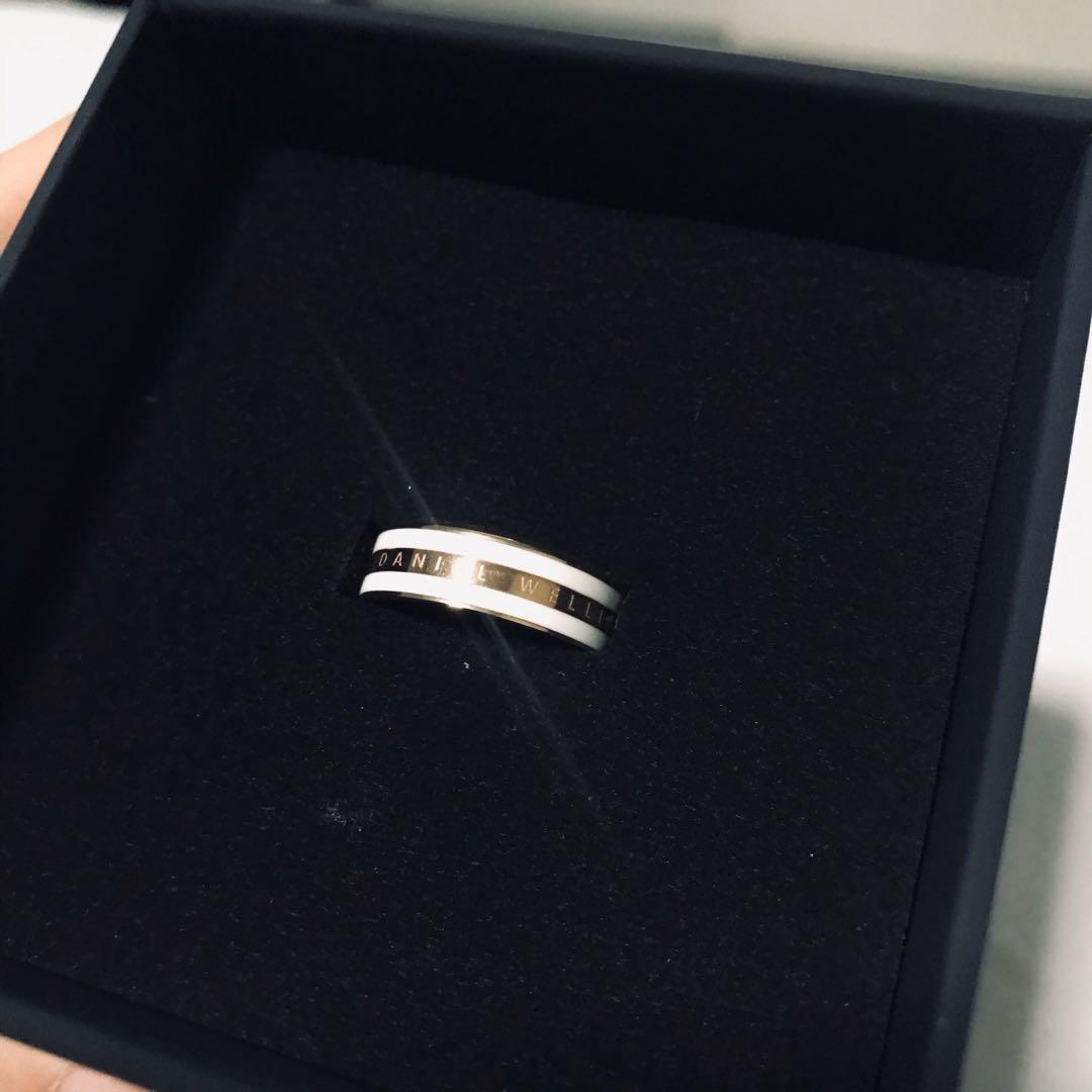 Daniel Wellington Rose Gold Classic Ring Satin White