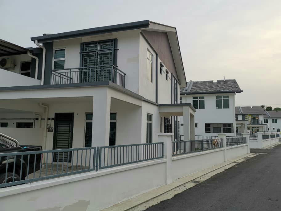 Double Storey Terrace House Corner Taman Pulai Mutiara Pulai Skudai Property Rentals On Carousell