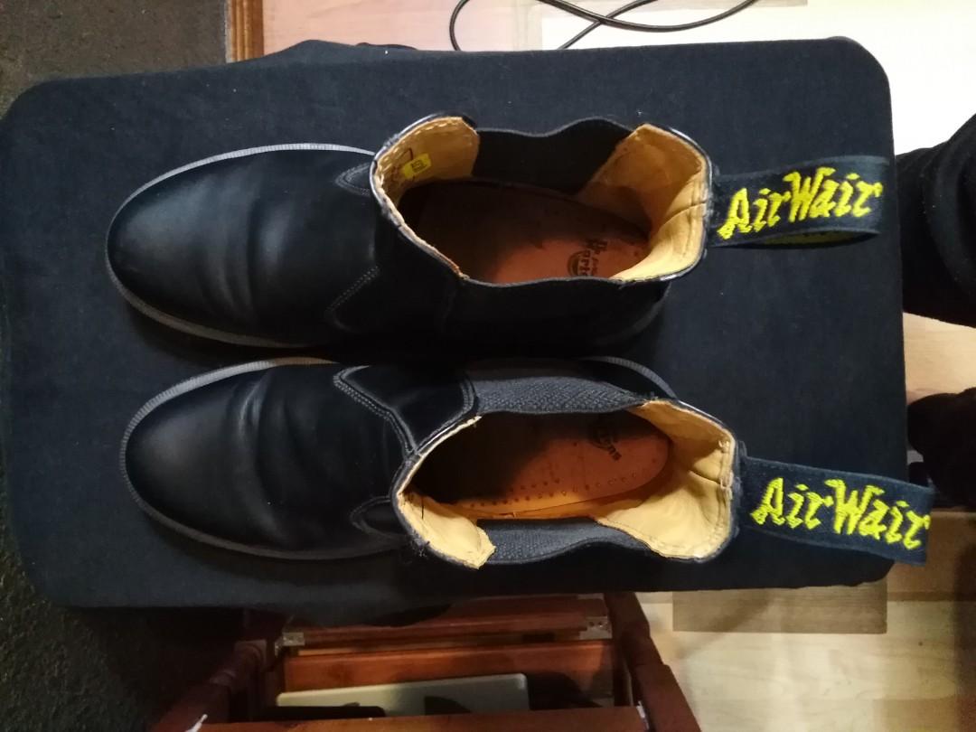 Dr hotsell martens 2676