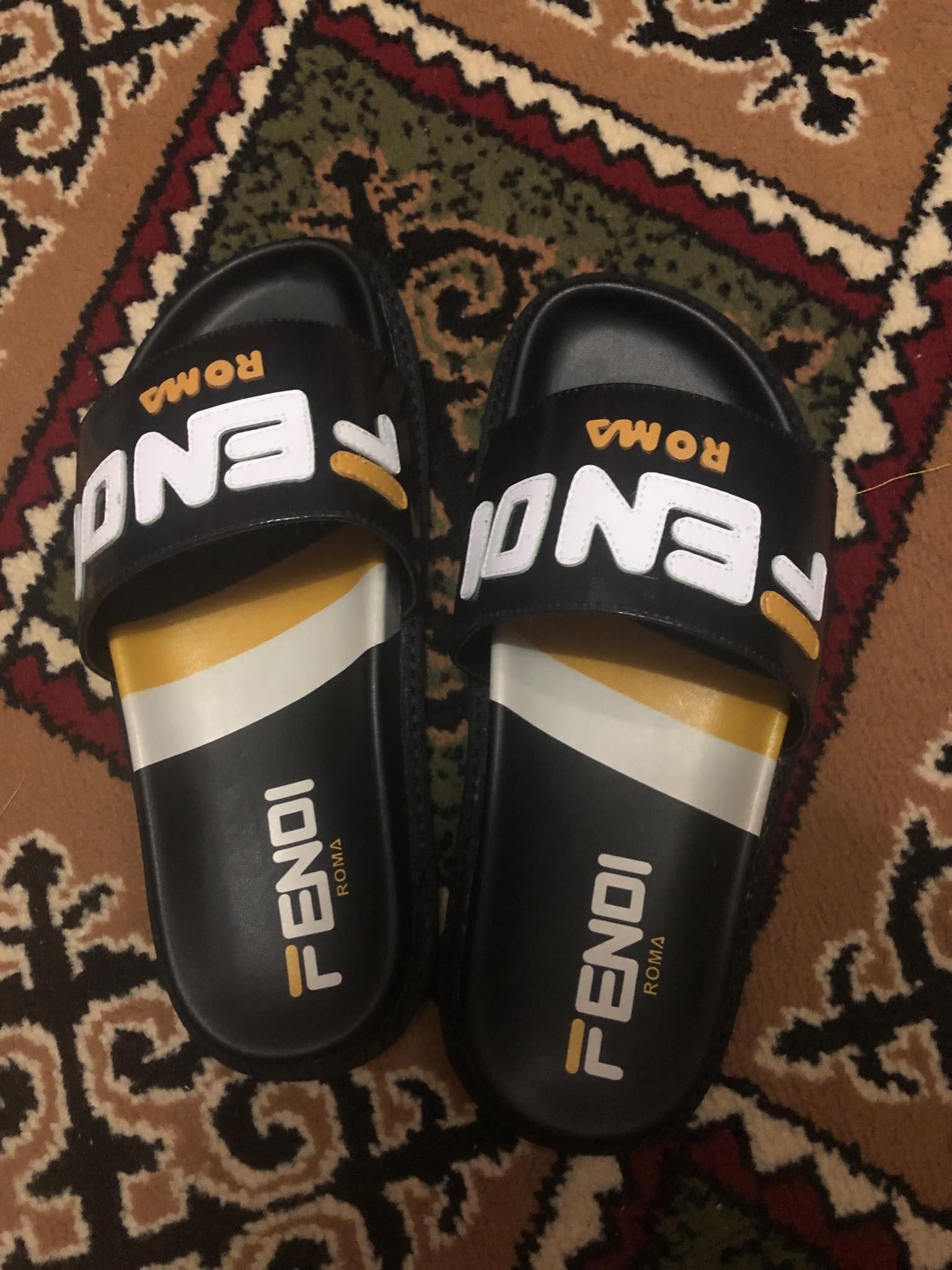 fendi roma slippers