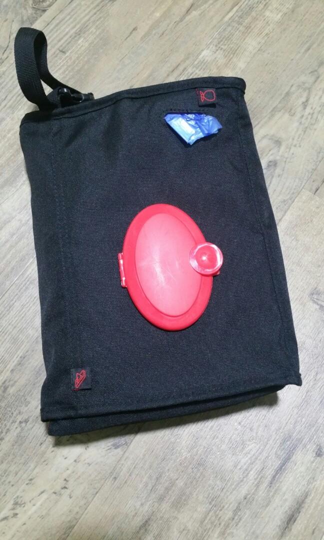 Fisher Price Deluxe Nappy Changing Clutch, Babies & Kids, Strollers, Bags & Carriers on Carousell Fisher Price Deluxe Nappy Changing Clutch, Babies & Kids, Strollers, Bags & Carriers on Carousell