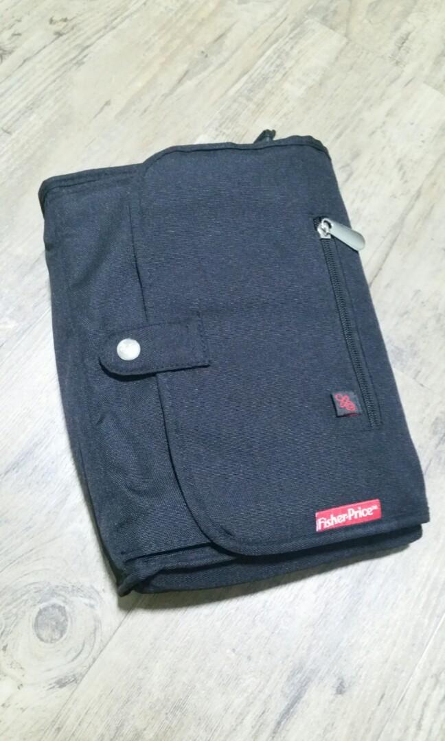 Fisher Price Deluxe Nappy Changing Clutch, Babies & Kids, Strollers, Bags & Carriers on Carousell Fisher Price Deluxe Nappy Changing Clutch, Babies & Kids, Strollers, Bags & Carriers on Carousell
