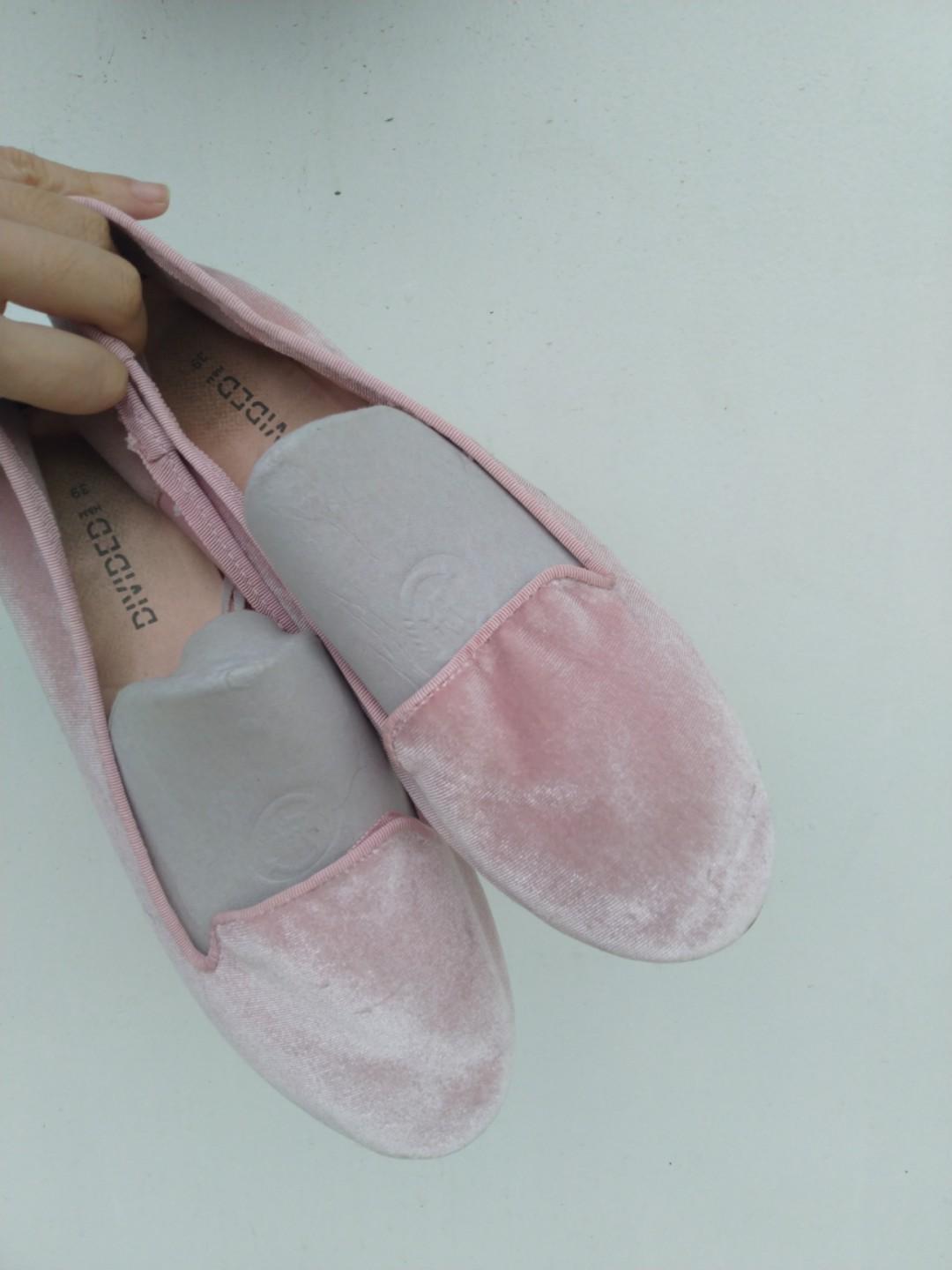 baby pink ballet shoes