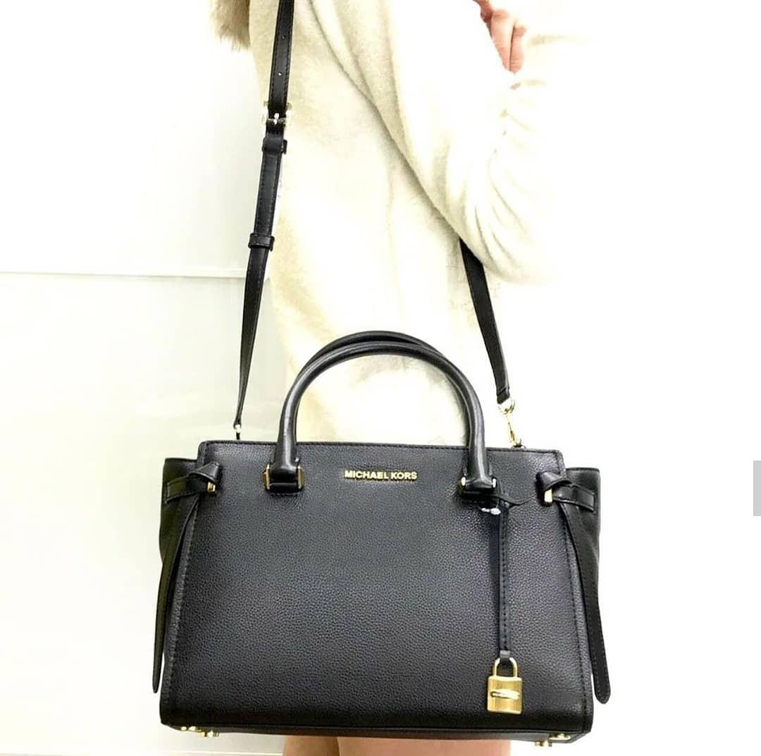 Michael Kors Cassie Medium Satchel Black 29 34 21 12