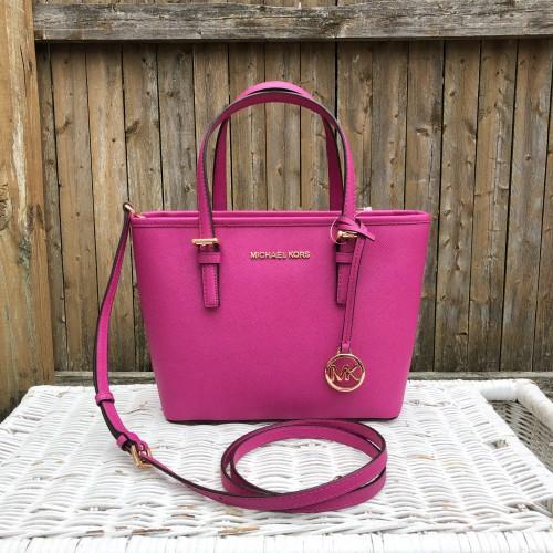 michael kors jet set travel xs carryall tote