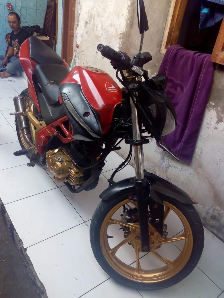 Minerva x road ganteng, Motor di Carousell