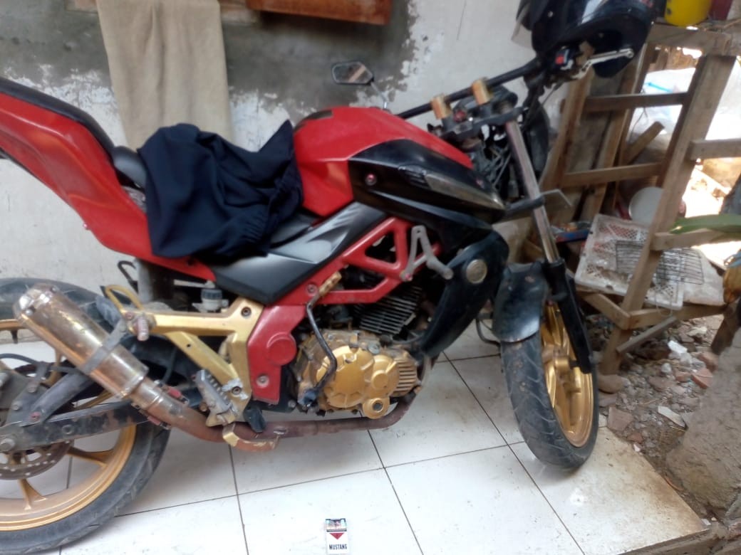 Minerva x road ganteng, Motor di Carousell