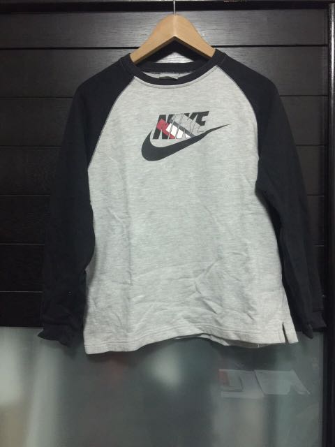 nike long sleeve tee